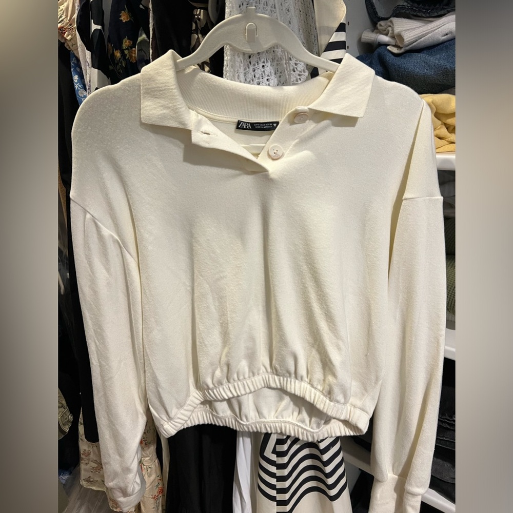 ZARA Cropped Polo Sweater in size small, perfect condition, worn once!! SO SOFT
